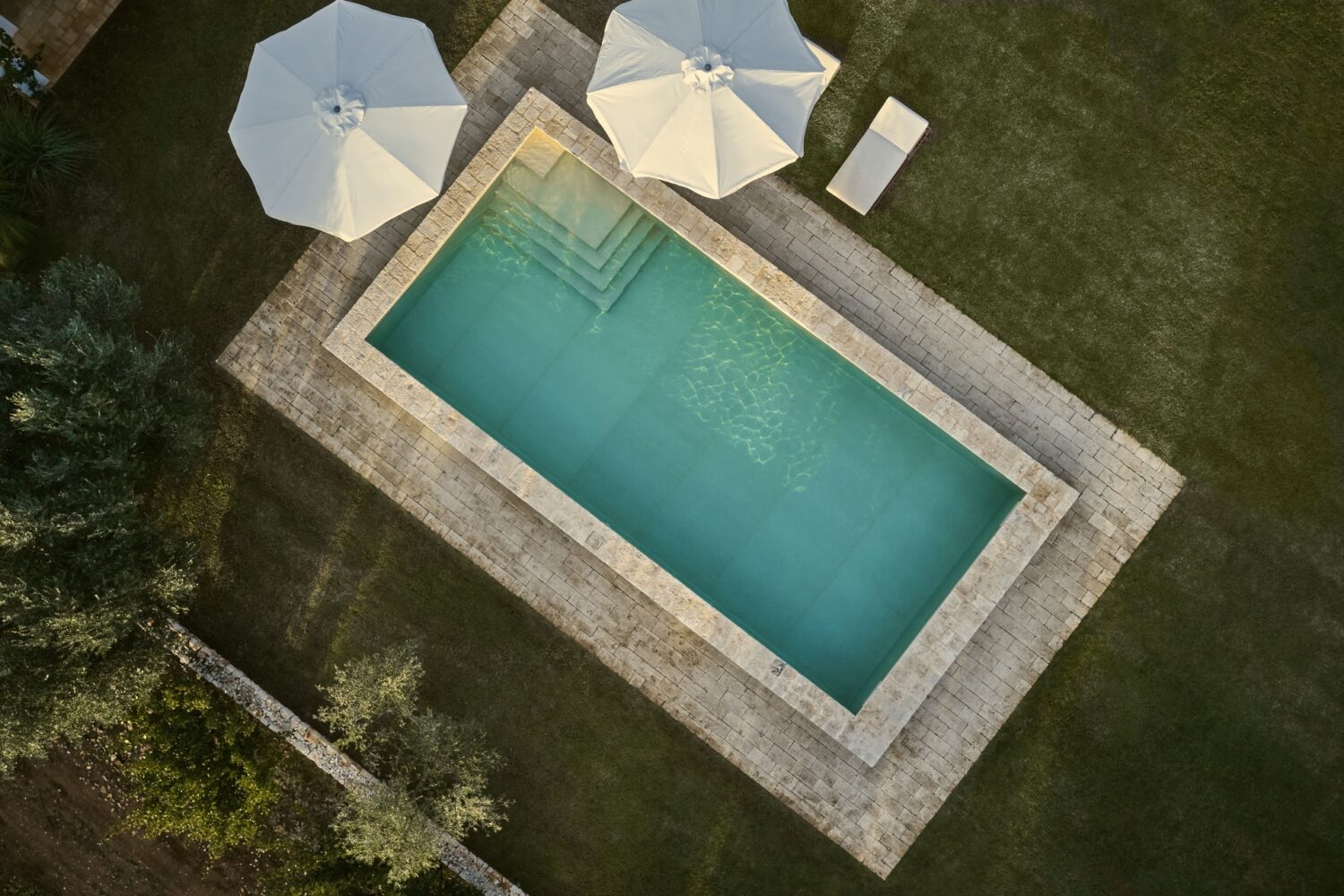 Trullo Petrarolo and its private pool · photograph 2